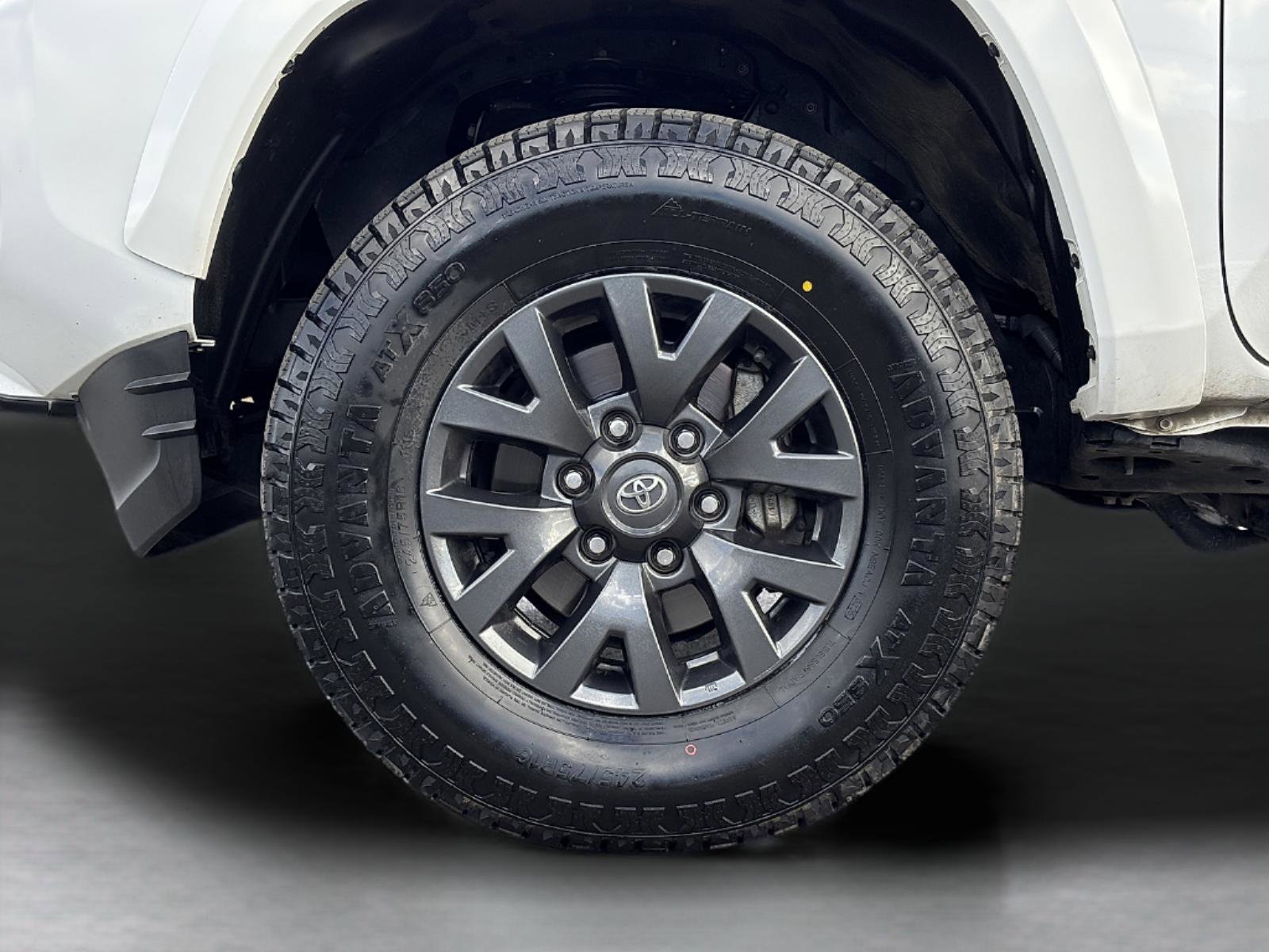 Used 2023 Toyota Tacoma SR5 w/ Black Out Package (TMS) image 11