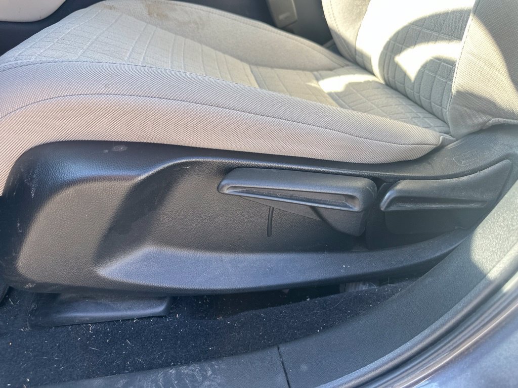 Used 2024 Honda HR-V LX image 16