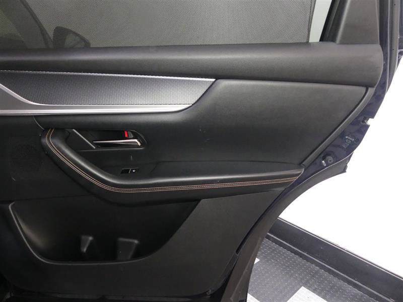 Used 2024 MAZDA CX-90 3.3 Turbo w/ Preferred Package AWD/4WD image 26