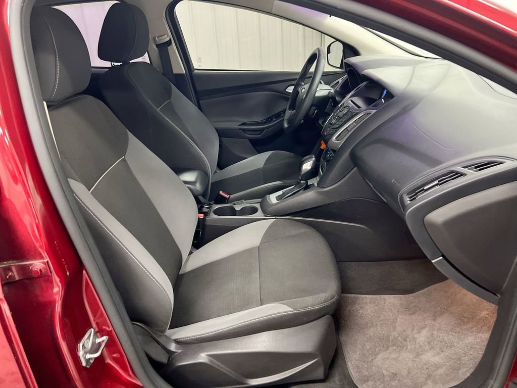 Used 2013 Ford Focus SE image 20
