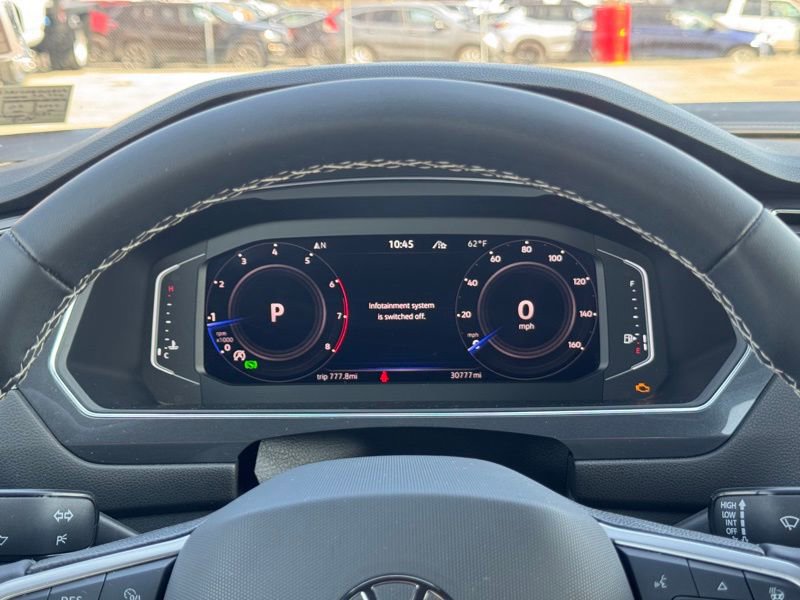 Used 2023 Volkswagen Tiguan SEL R-Line image 14