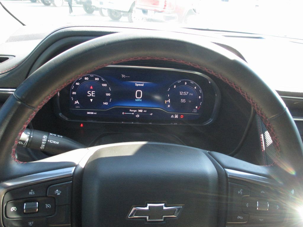 Used 2023 Chevrolet Suburban RST image 32