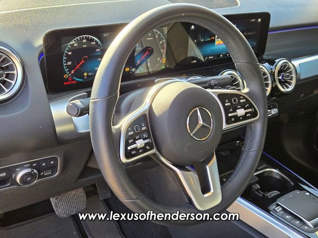 Used 2022 Mercedes-Benz GLB 250 4MATIC image 22