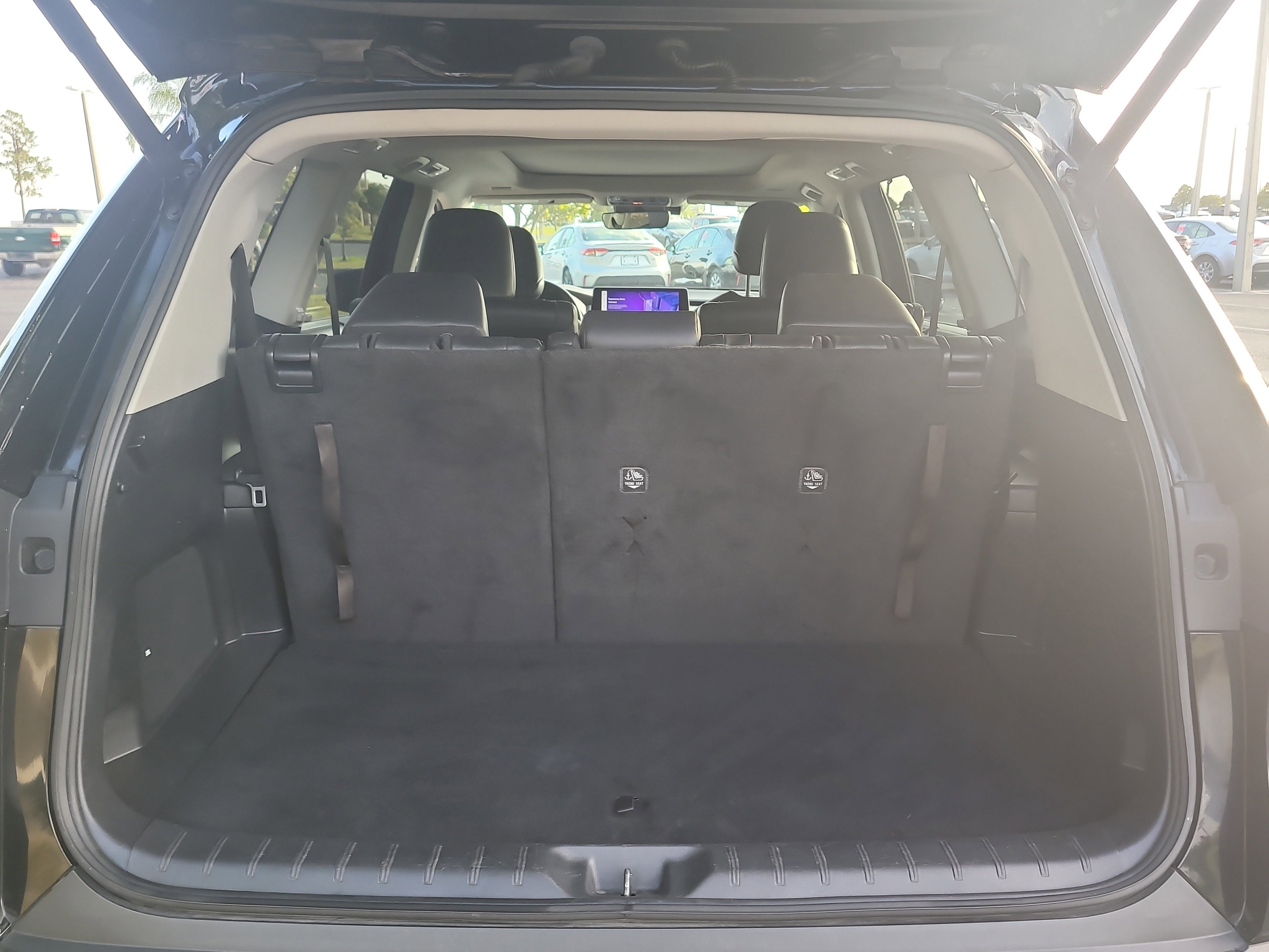 Used 2024 Toyota Grand Highlander Limited image 12