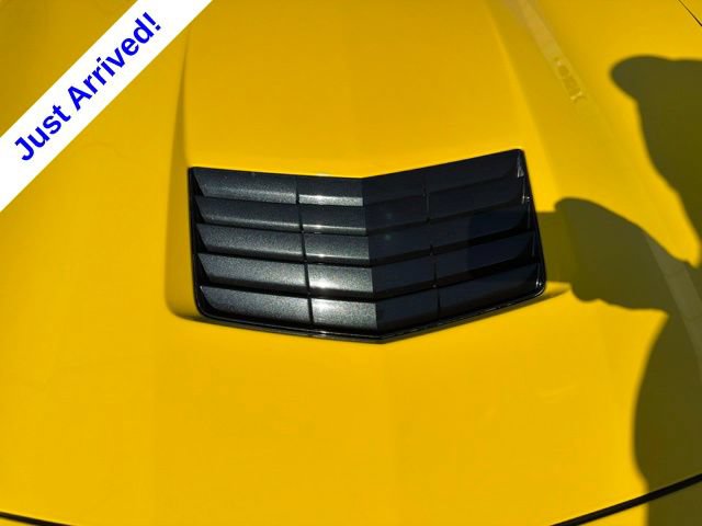 Used 2015 Chevrolet Corvette Stingray Convertible w/ 3LT Preferred Equipment Group RWD image 10