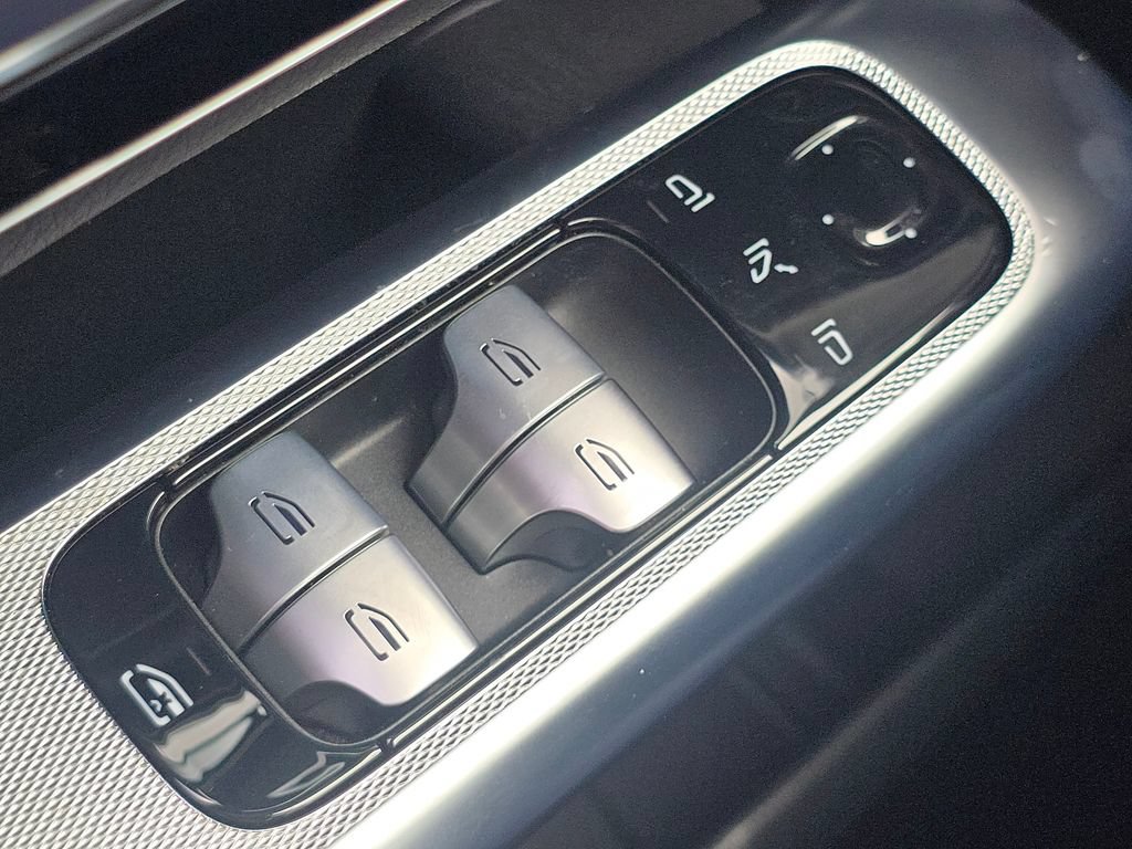 Certified 2023 Mercedes-Benz GLC 300 4MATIC image 28
