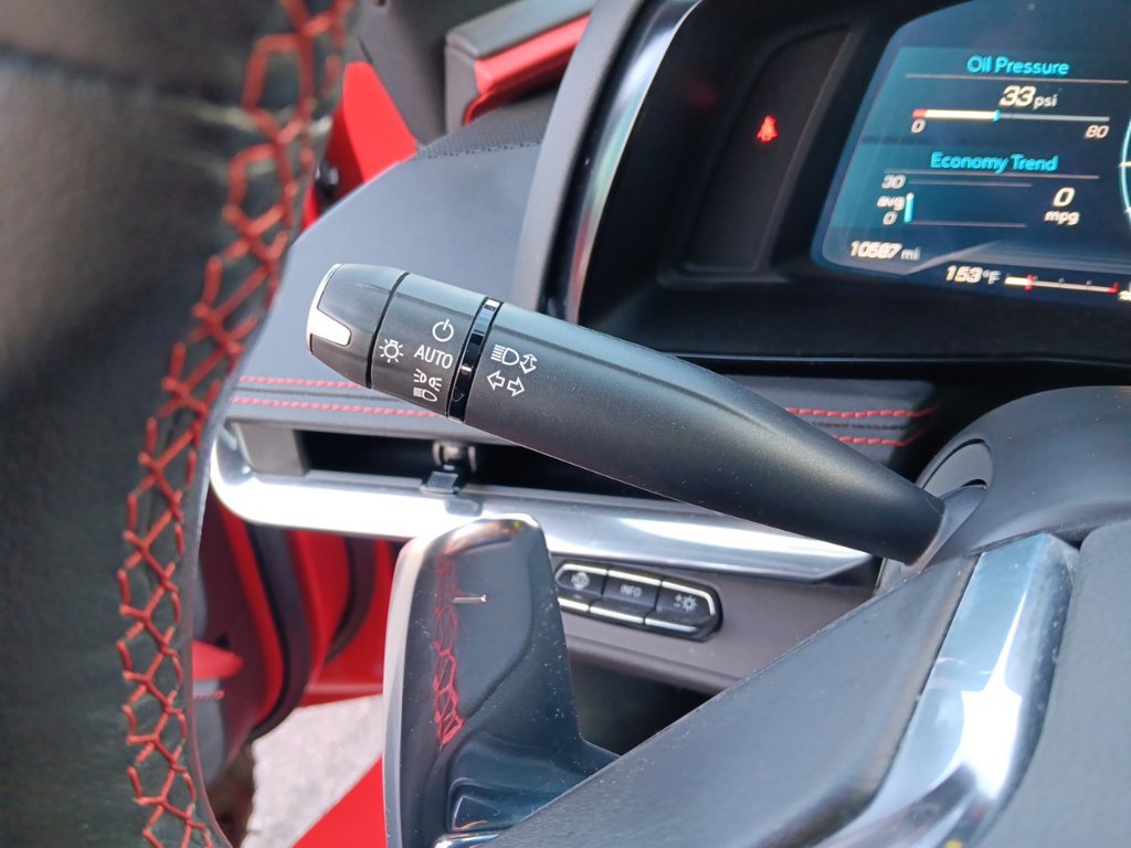 Used 2020 Chevrolet Corvette Stingray Preferred Cpe w/ 2LT Preferred Equipment Group RWD image 17
