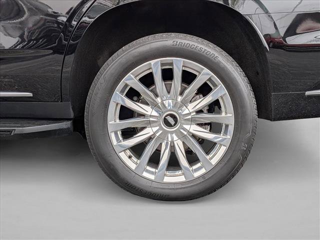 Used 2024 Cadillac Escalade Premium Luxury image 15