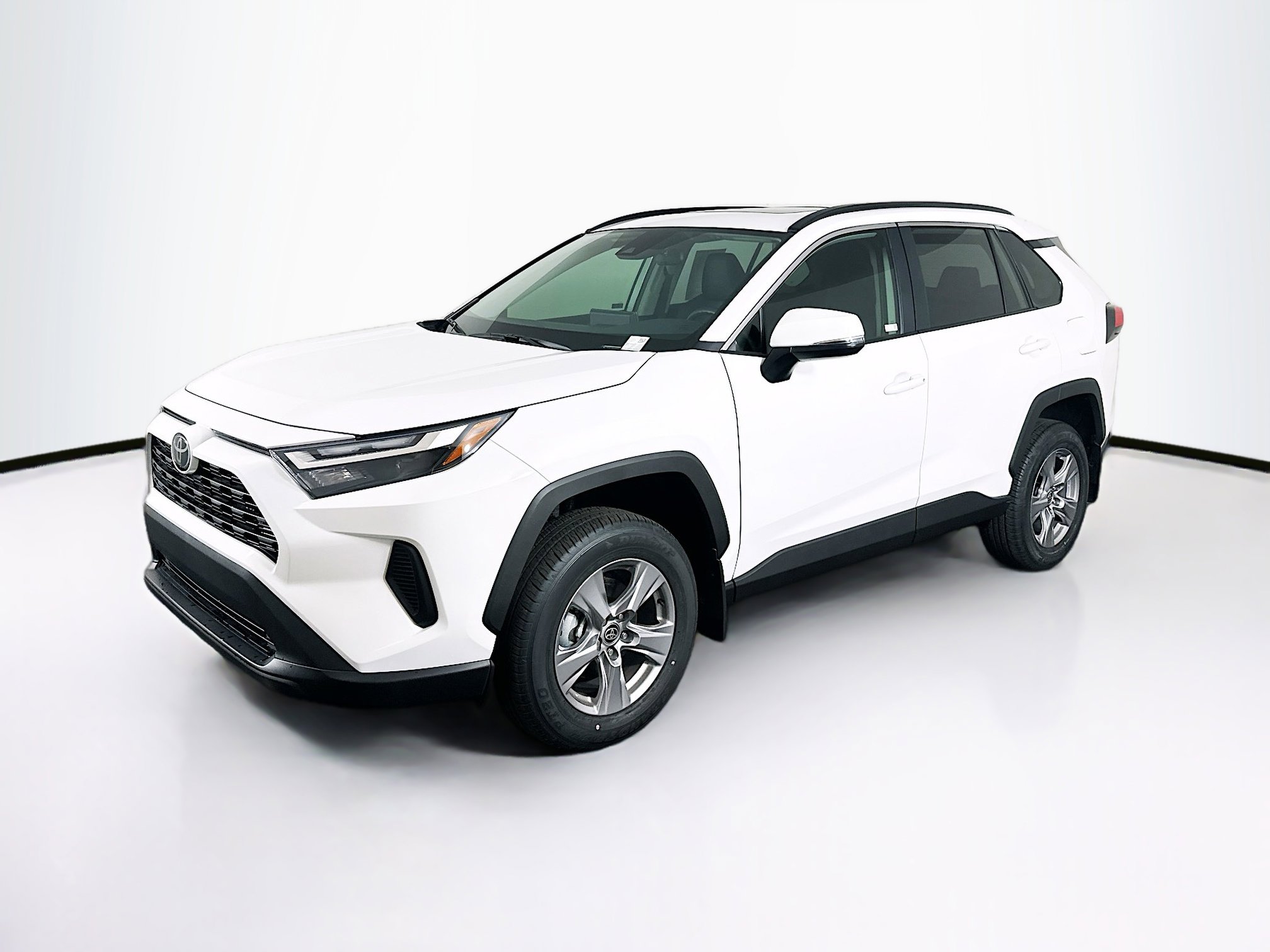 Used 2025 Toyota RAV4 XLE w/ Convenience Package image 3
