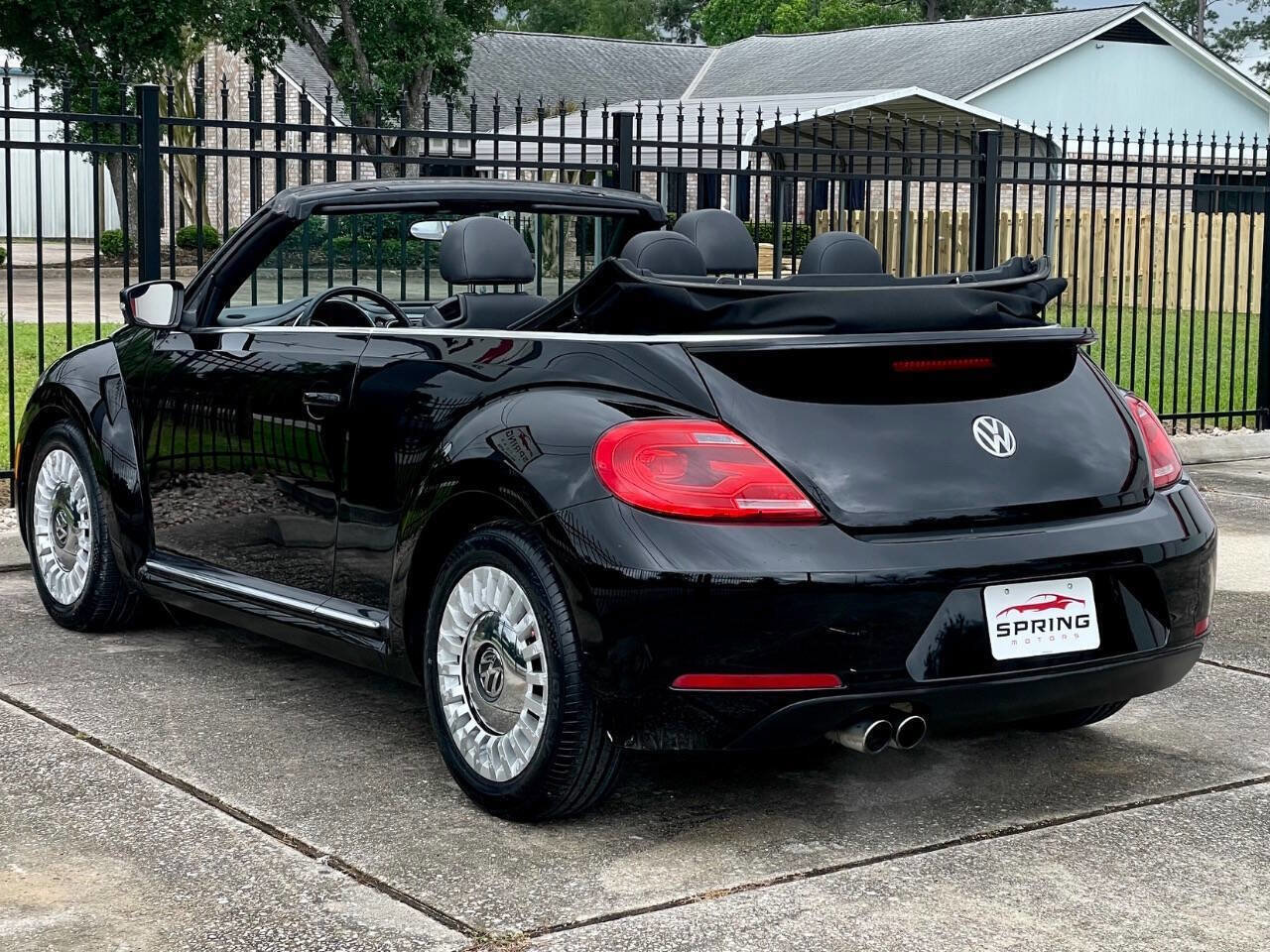 Used 2014 Volkswagen Beetle 1.8T FWD image 9