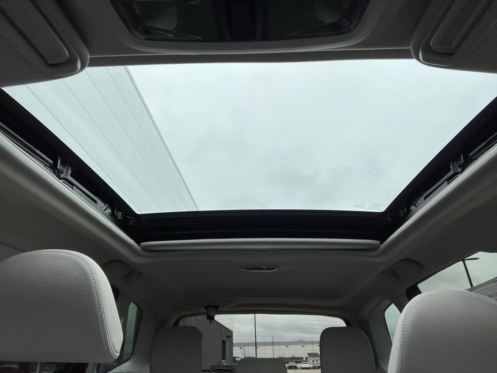 Used 2017 Subaru Forester 2.5i Premium w/ All-Weather Package image 21