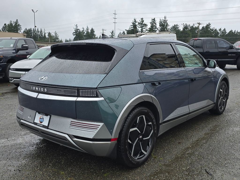 Used 2024 Hyundai Ioniq 5 Limited image 3