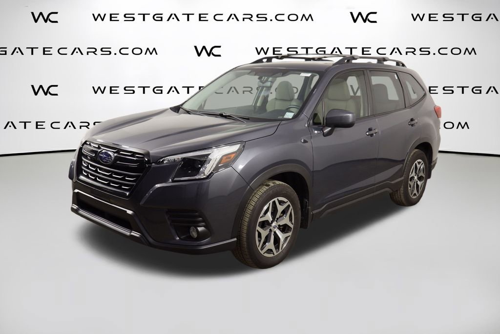 Used 2023 Subaru Forester Premium image 1