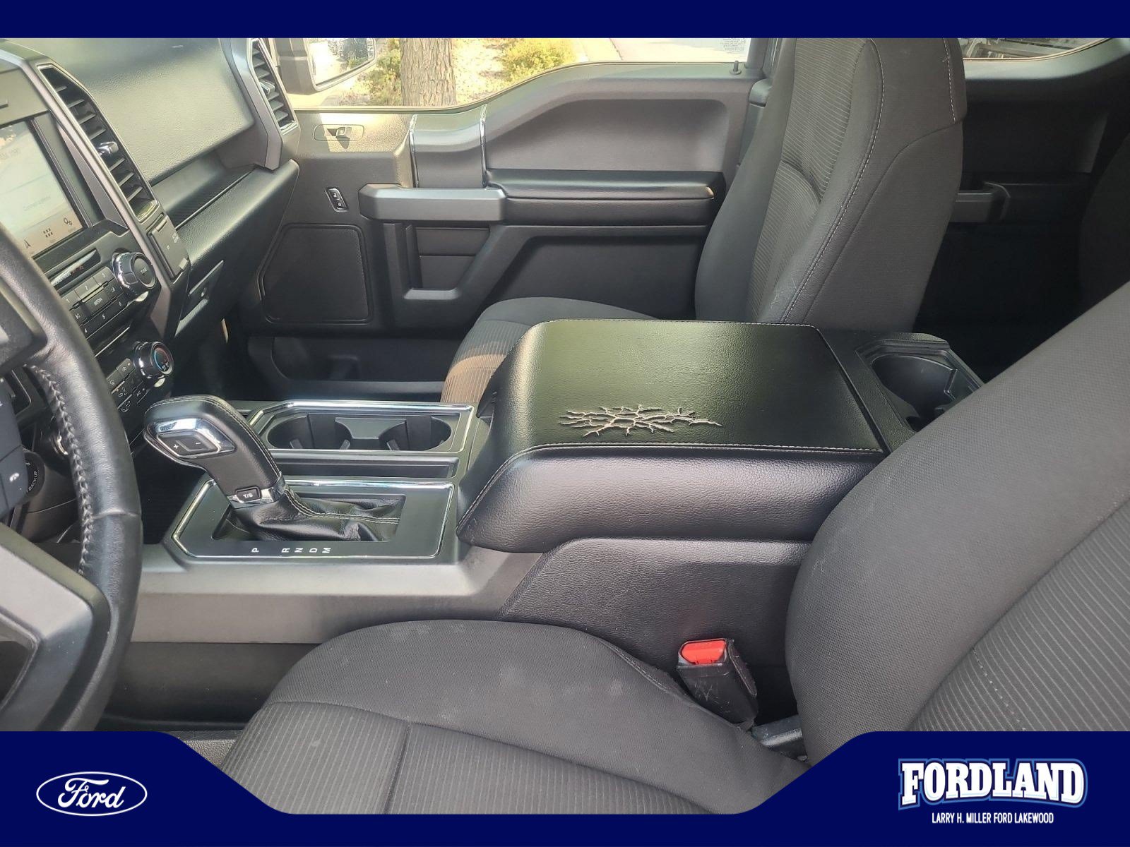 Used 2017 Ford F150 XLT w/ Equipment Group 302A Luxury AWD/4WD image 15