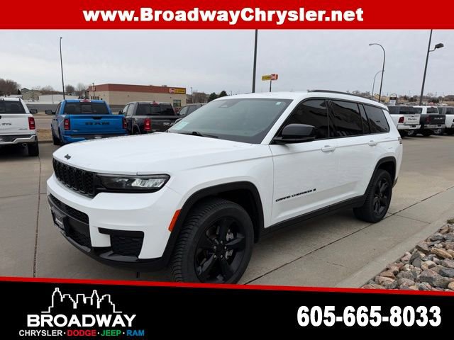 Used 2021 Jeep Grand Cherokee L Altitude image 3