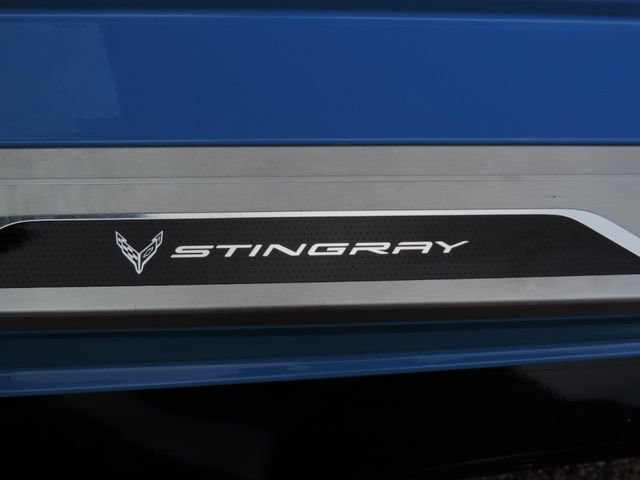 Used 2022 Chevrolet Corvette Stingray Preferred Cpe w/ Z51 Performance Package RWD image 22
