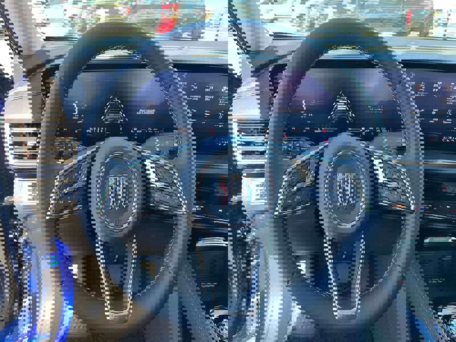 New 2025 Buick Envision Avenir image 26