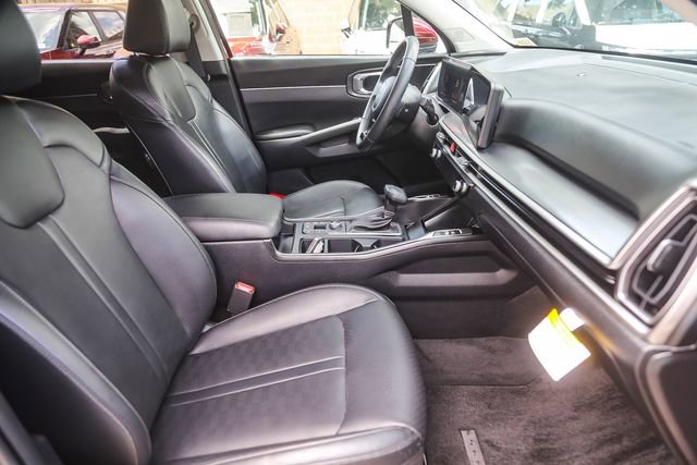 Certified 2024 Kia Sorento S w/ Panoramic Sunroof Package FWD image 18