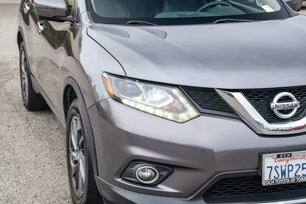 Used 2016 Nissan Rogue SL w/ SL Premium Package image 4