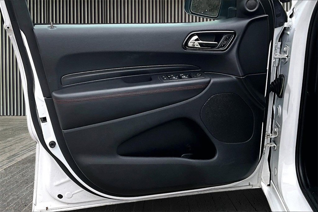 Used 2023 Dodge Durango GT image 23