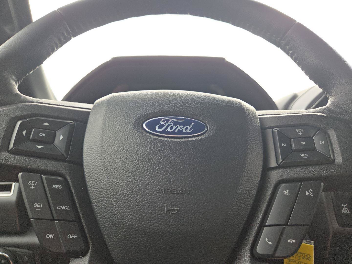 Used 2018 Ford F150 XLT w/ Equipment Group 302A Luxury AWD/4WD image 18
