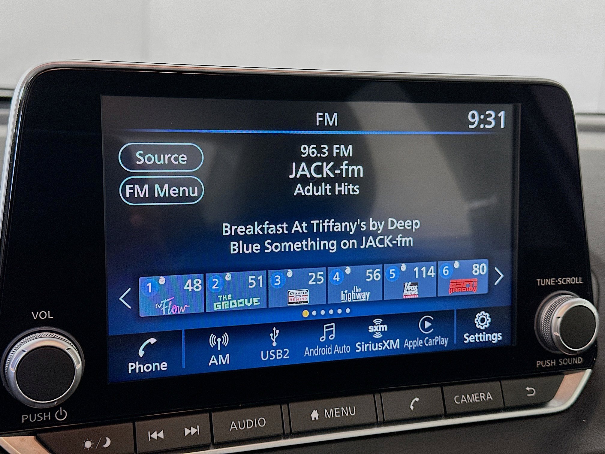 Used 2024 Nissan Sentra SV image 19