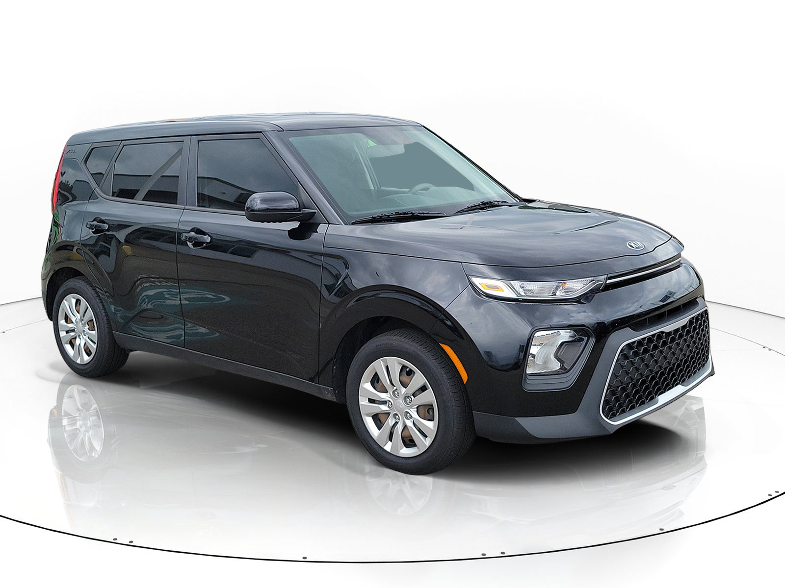 Used 2020 Kia Soul LX FWD image 2