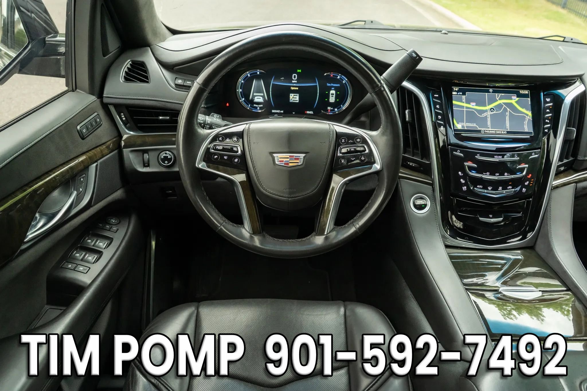 Used 2018 Cadillac Escalade Platinum AWD/4WD image 20