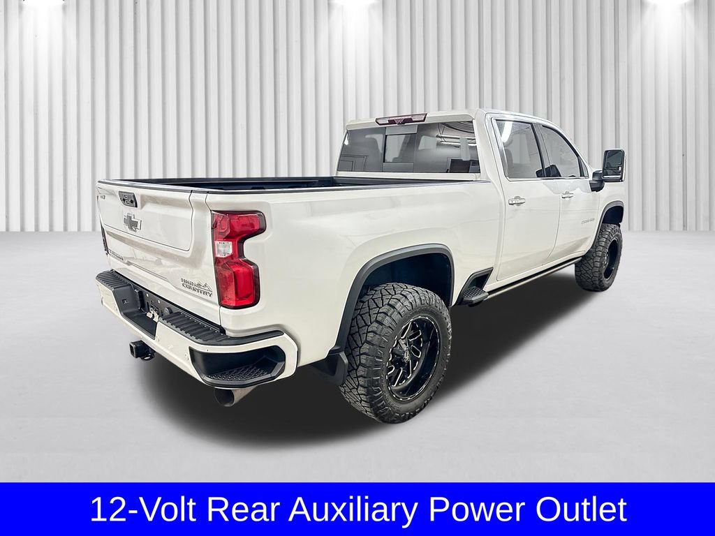 Used 2023 Chevrolet Silverado 2500 High Country AWD/4WD image 7