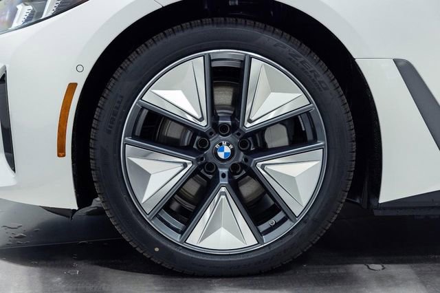 New 2026 BMW i4 xDrive40i w/ Premium Package image 26