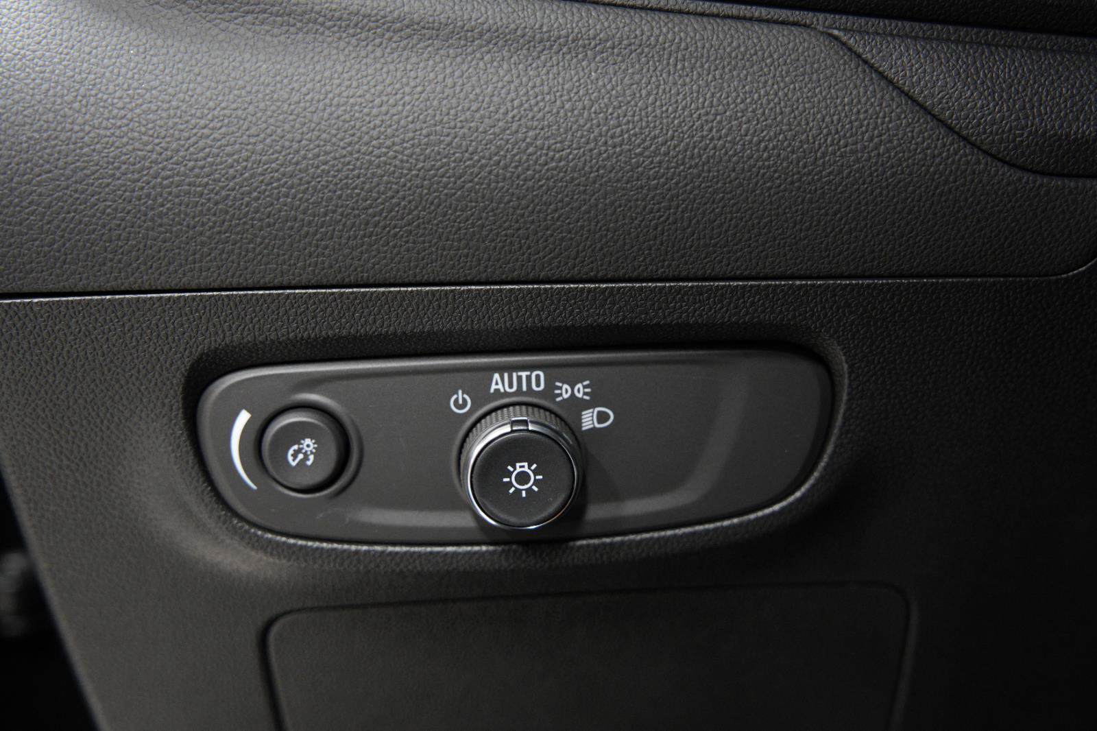 New 2026 Buick Encore GX Preferred w/ Comfort Package FWD image 28