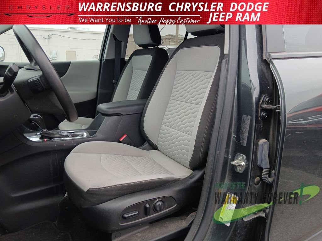 Used 2020 Chevrolet Equinox LS w/ LS Convenience Package image 12