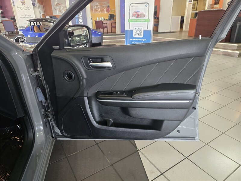 Used 2023 Dodge Charger SXT RWD image 12