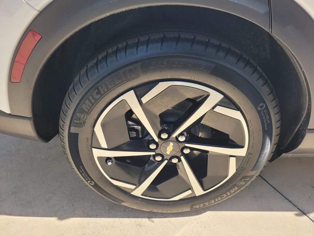 New 2026 Chevrolet Equinox EV LT FWD image 15