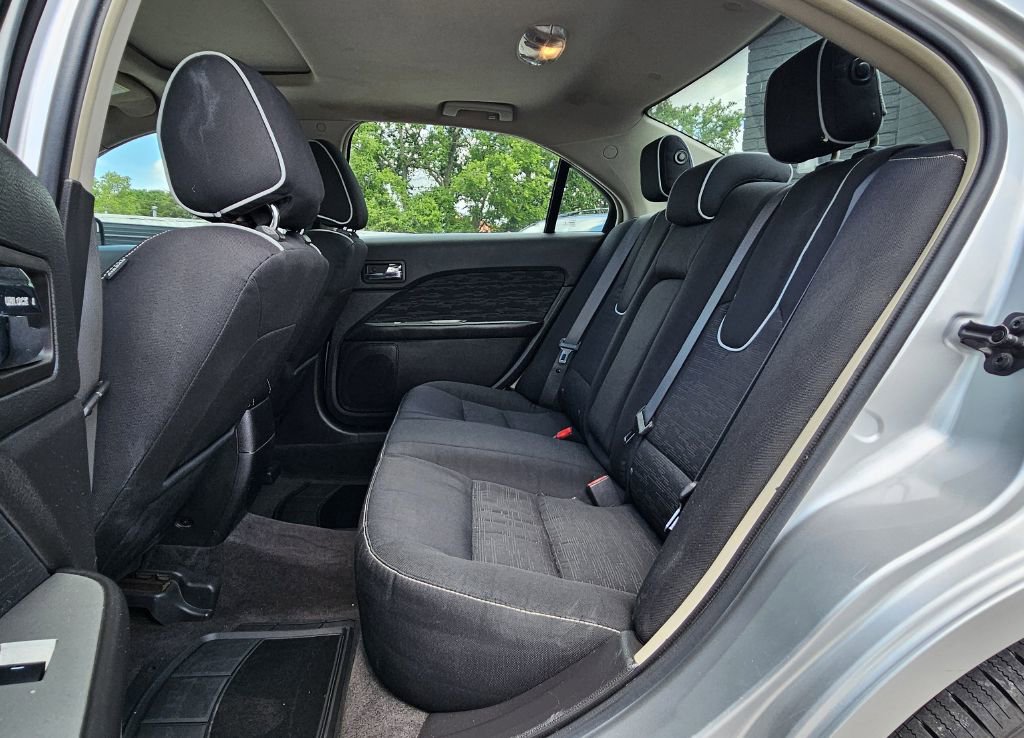 Used 2012 Ford Fusion SE FWD image 14