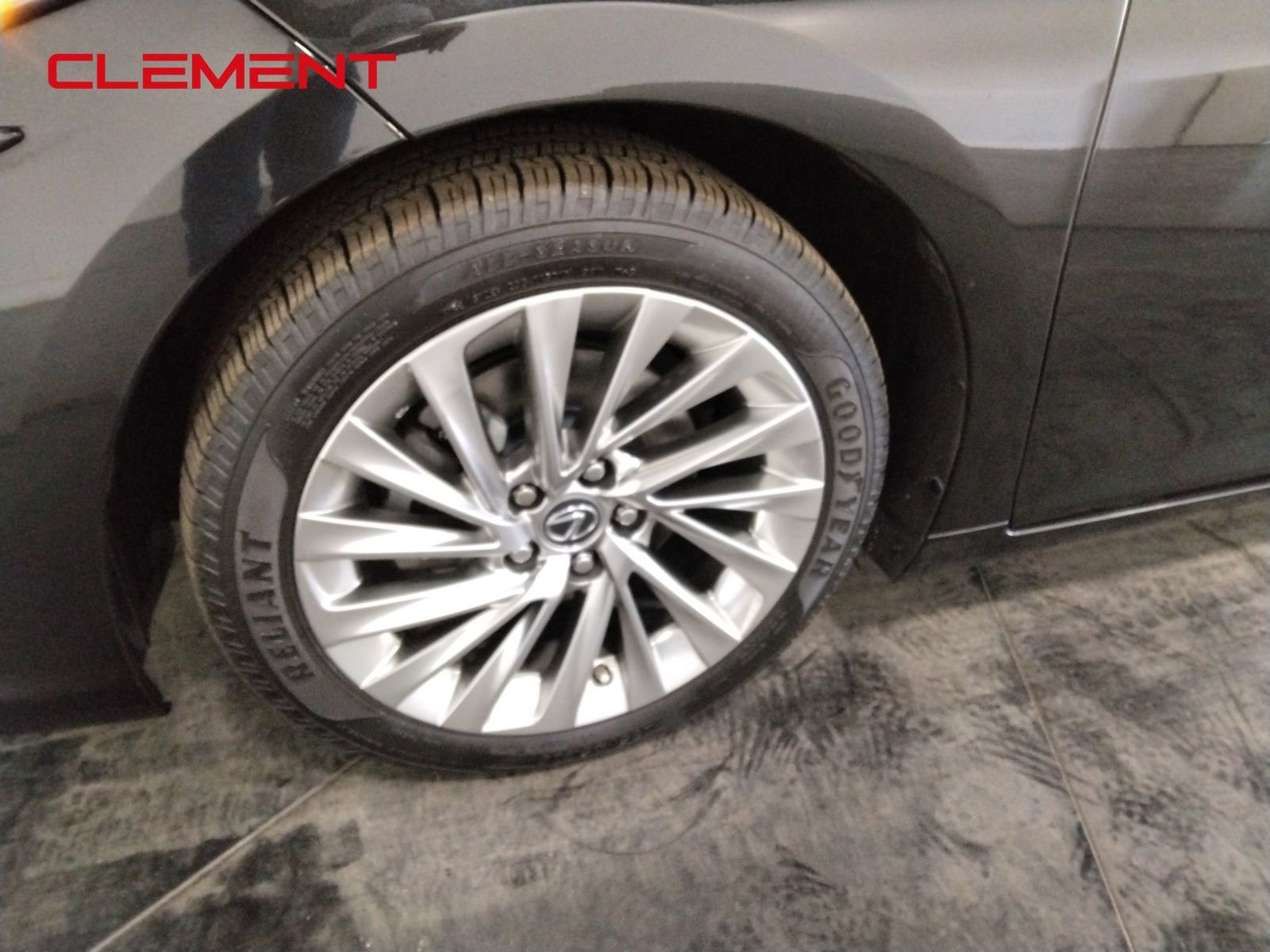 Used 2020 Lexus ES 350 Luxury w/ Accessory Package 2 image 53