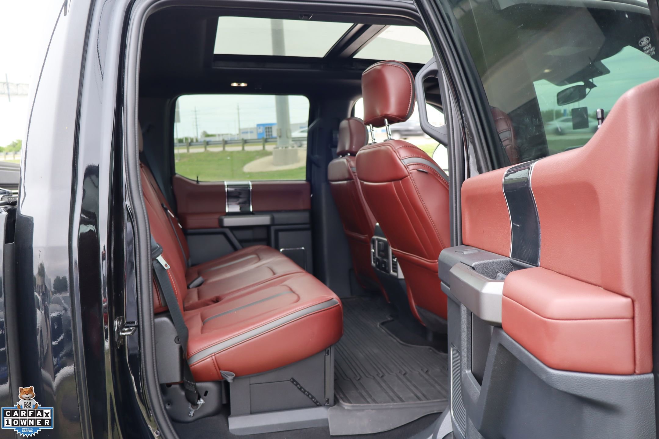 Used 2022 Ford F350 Platinum image 29