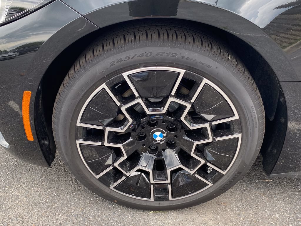 New 2026 BMW 430i xDrive w/ M Sport Package AWD/4WD image 8