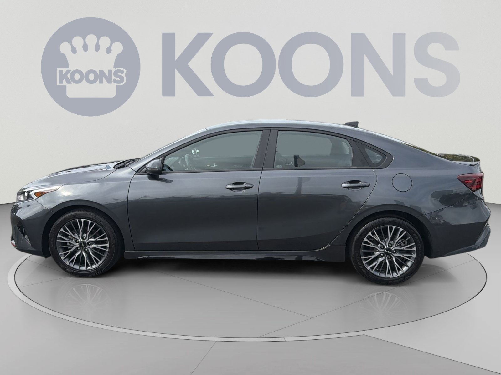 Used 2023 Kia Forte GT-Line FWD image 2
