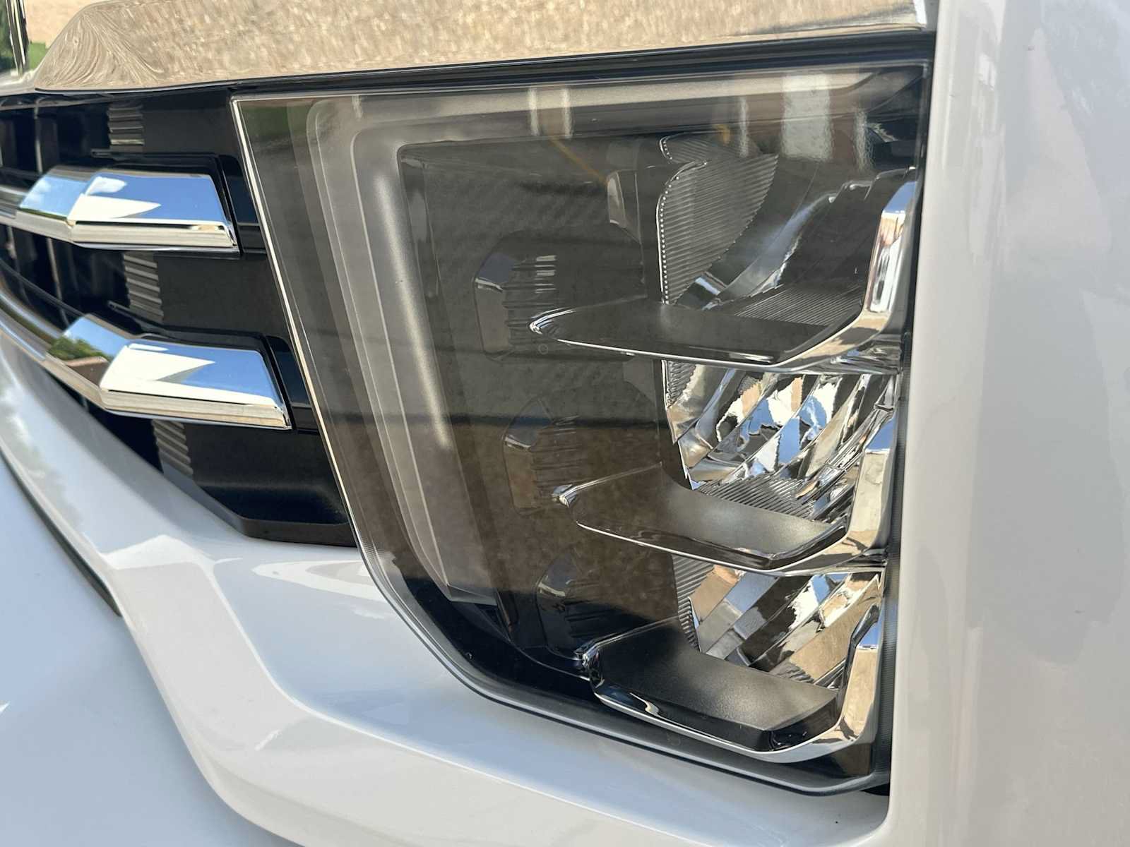 Certified 2022 Chevrolet Silverado 2500 High Country w/ Technology Package AWD/4WD image 11