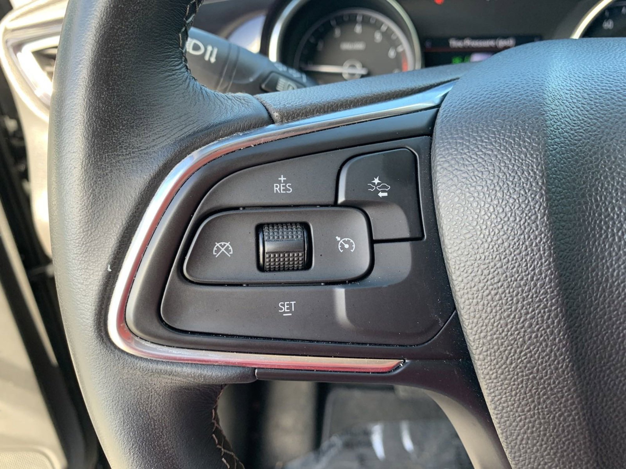 Used 2021 Buick Encore GX Select FWD image 33