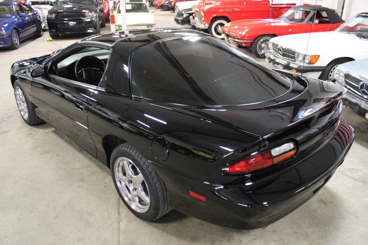 Used 2000 Chevrolet Camaro Z28 w/ SS Performance/Appearance Pkg image 18