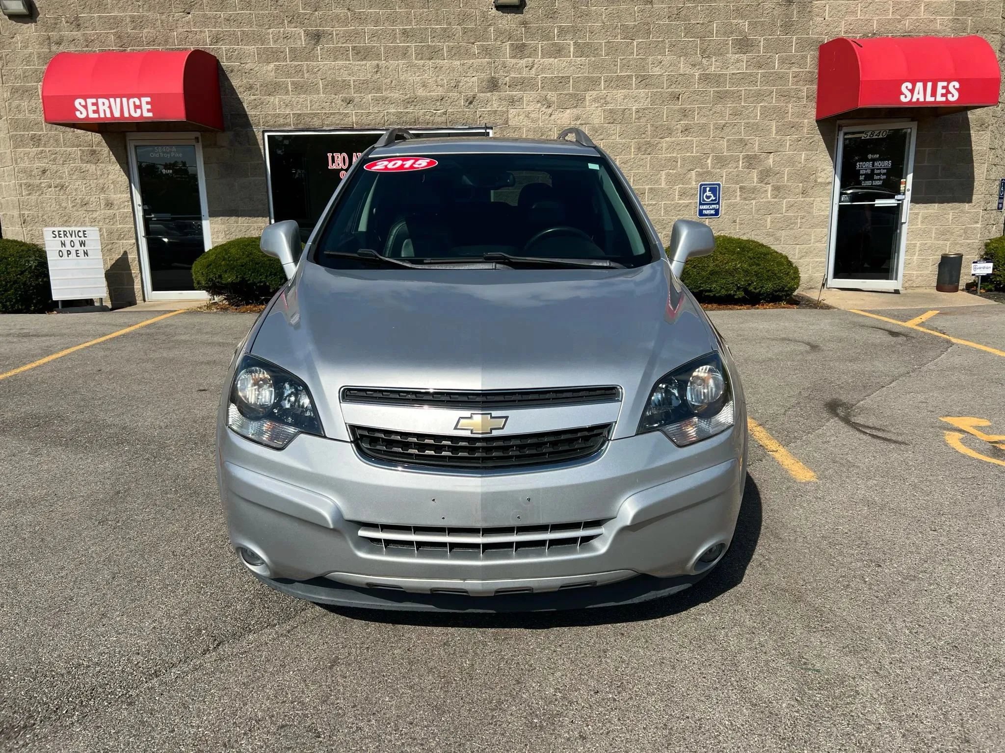 Used 2015 Chevrolet Captiva Sport LTZ FWD image 2