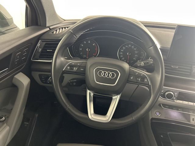 Used 2022 Audi Q5 2.0T Premium w/ Convenience Package image 18