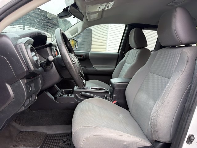 Used 2023 Toyota Tacoma SR AWD/4WD image 9