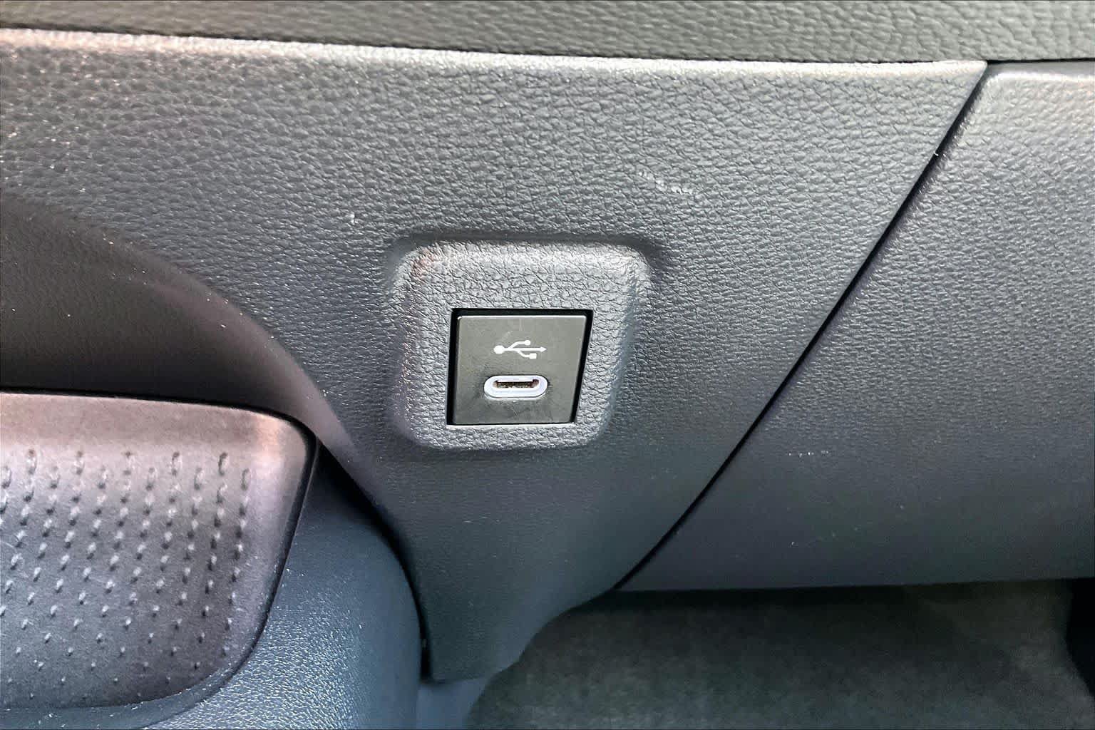 Used 2024 Toyota Corolla LE FWD image 33