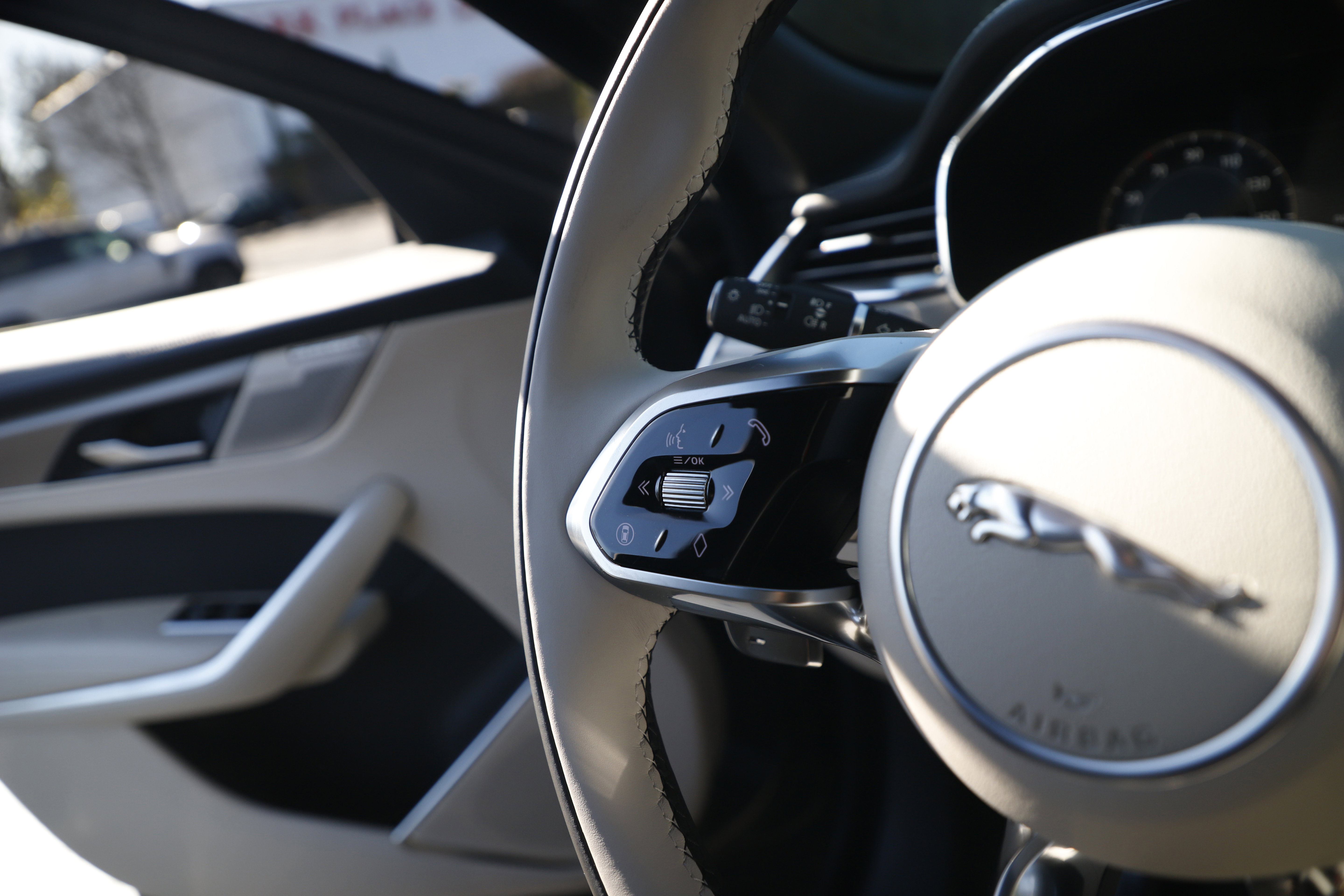 New 2026 Jaguar F-PACE R-Dynamic S AWD/4WD image 28