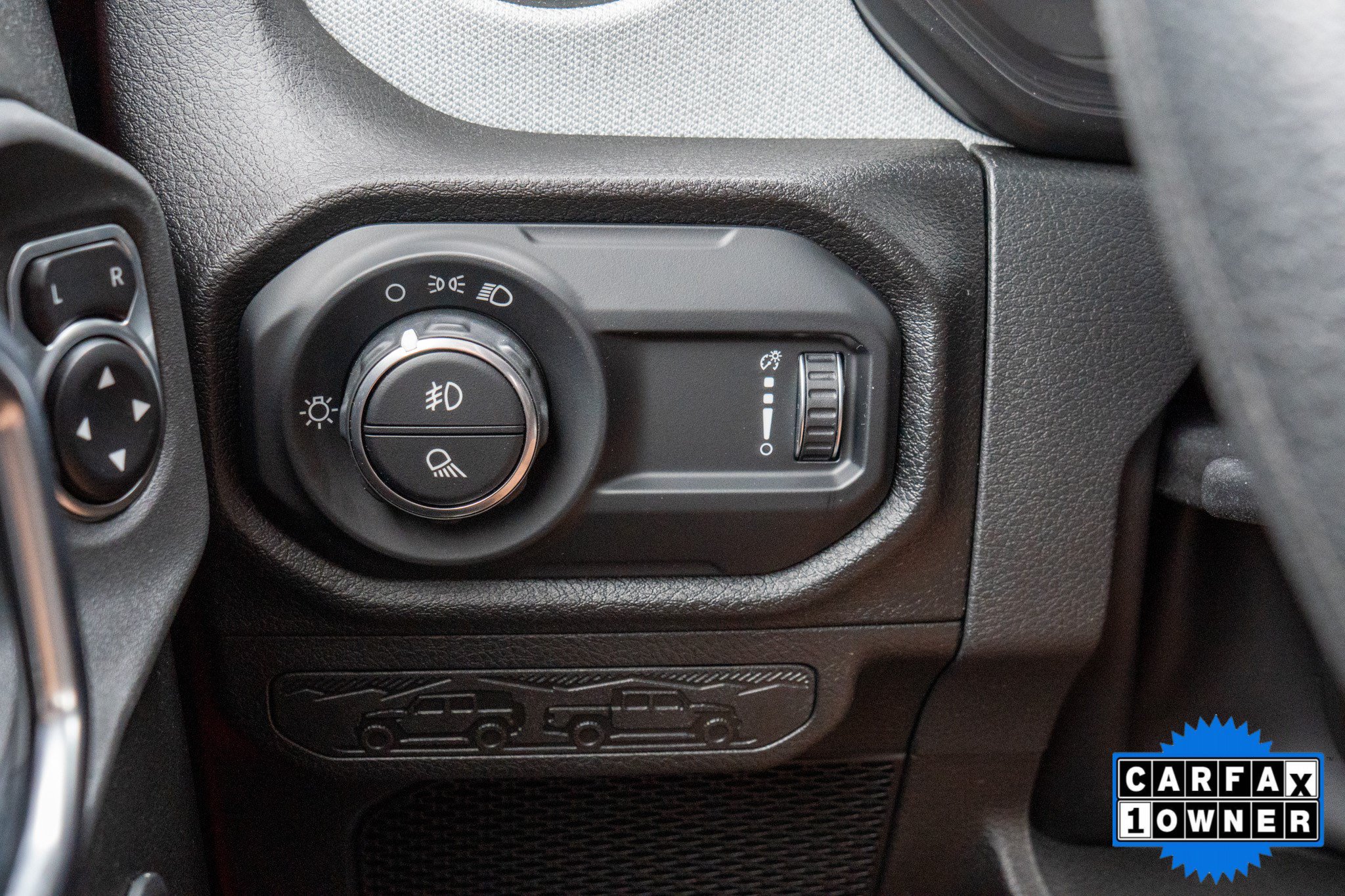 Used 2025 Jeep Gladiator Sport AWD/4WD image 28