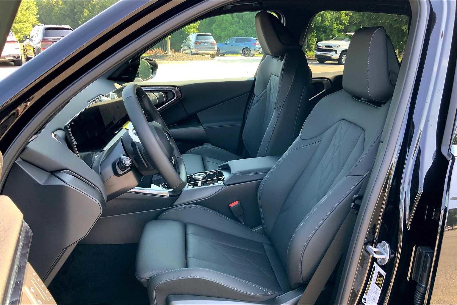 Used 2025 BMW X3 xDrive30i w/ Premium Package image 7