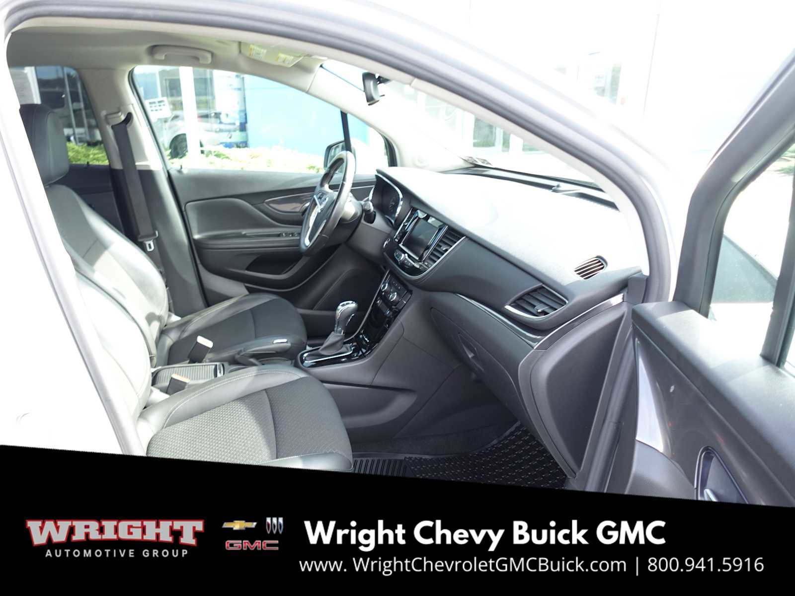 Used 2022 Buick Encore Preferred w/ Safety Package image 28